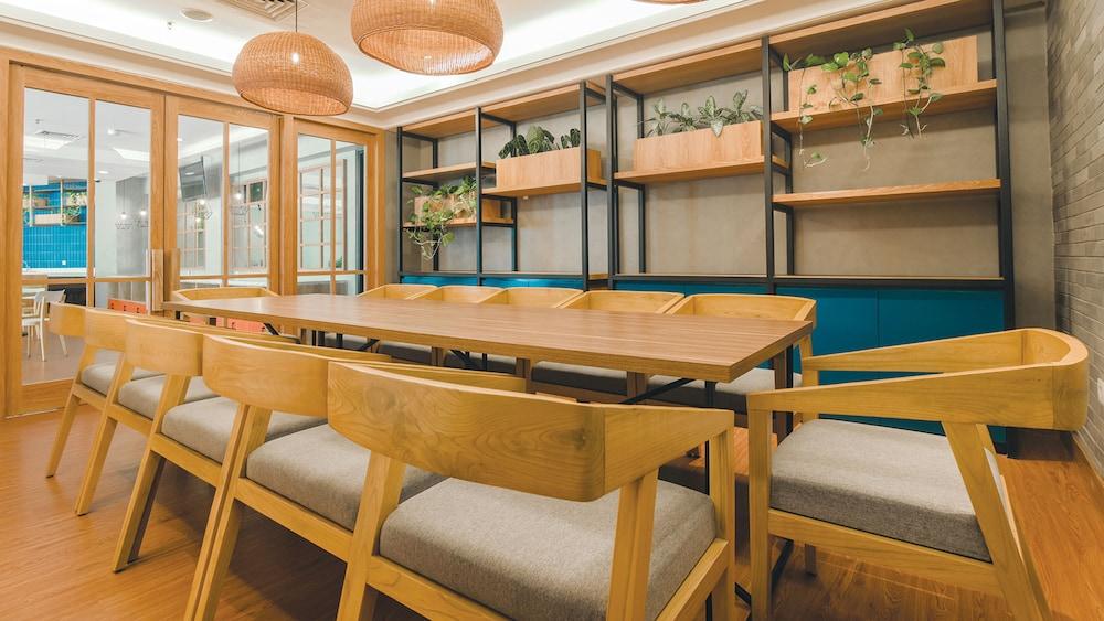 雅加达克拉帕加丁城市1O1酒店 外观 照片